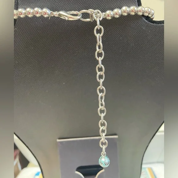 Mother of Pearl Necklace and Bracelet - Picture 6 of 6